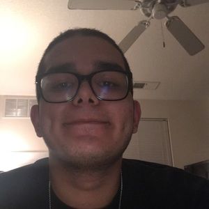 Meet your Posher, Karim